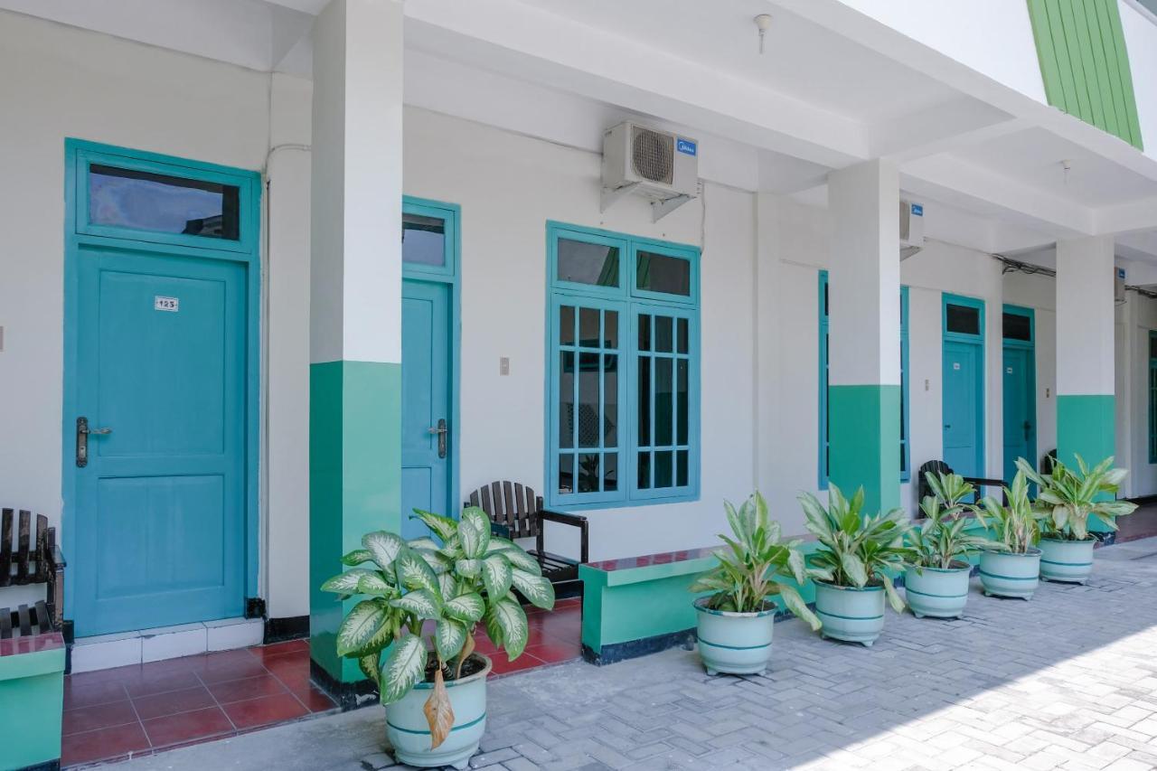 Hotel Taman Indah Madiun Exterior photo