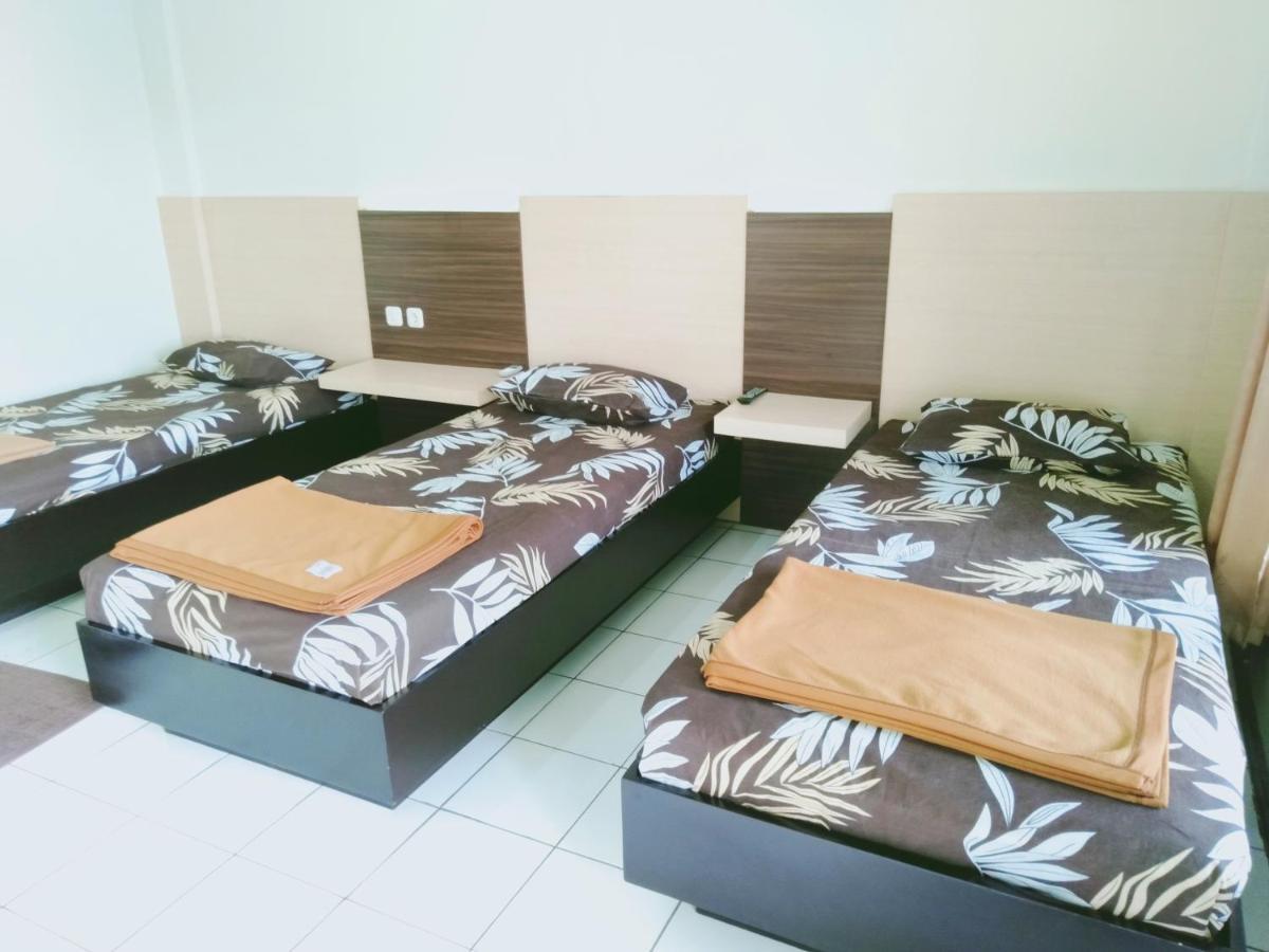 Hotel Taman Indah Madiun Exterior photo