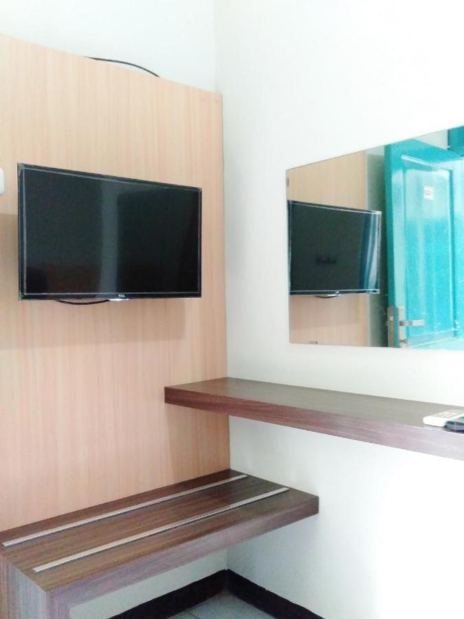 Hotel Taman Indah Madiun Exterior photo