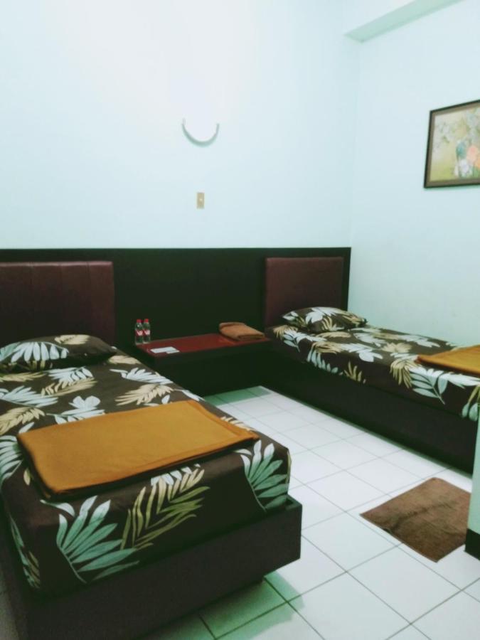 Hotel Taman Indah Madiun Exterior photo