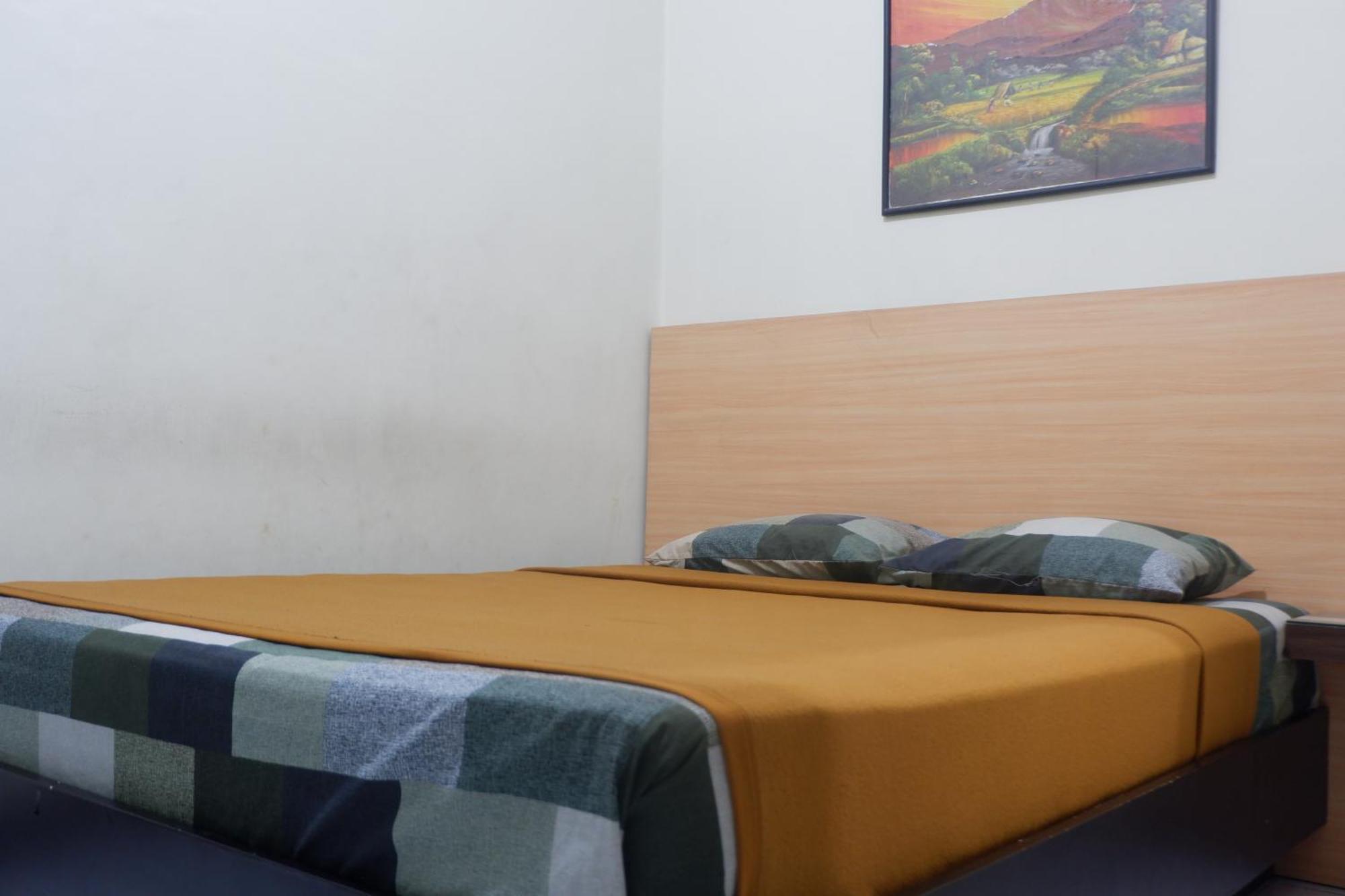 Hotel Taman Indah Madiun Exterior photo